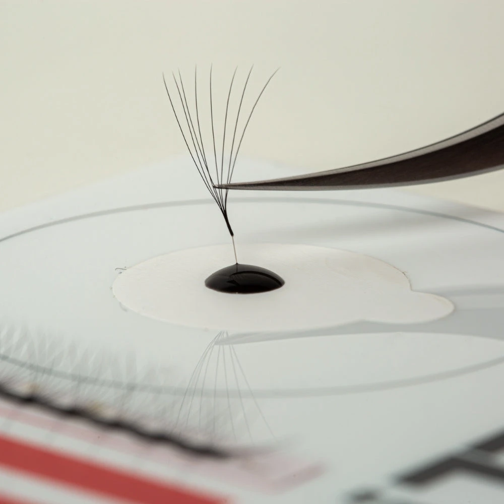 Pegamento Ultimate Para Extensiones De Pestañas - Neicha 3 Pegamento Ultimate Para Extensiones De Pestañas - Neicha - Imagen 3