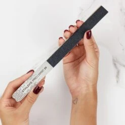 Base Metálica Recta Pro Expert 20 - Staleks 10 Base Metálica Recta Pro Expert 20 - Staleks -Pestanas Accesorios 206